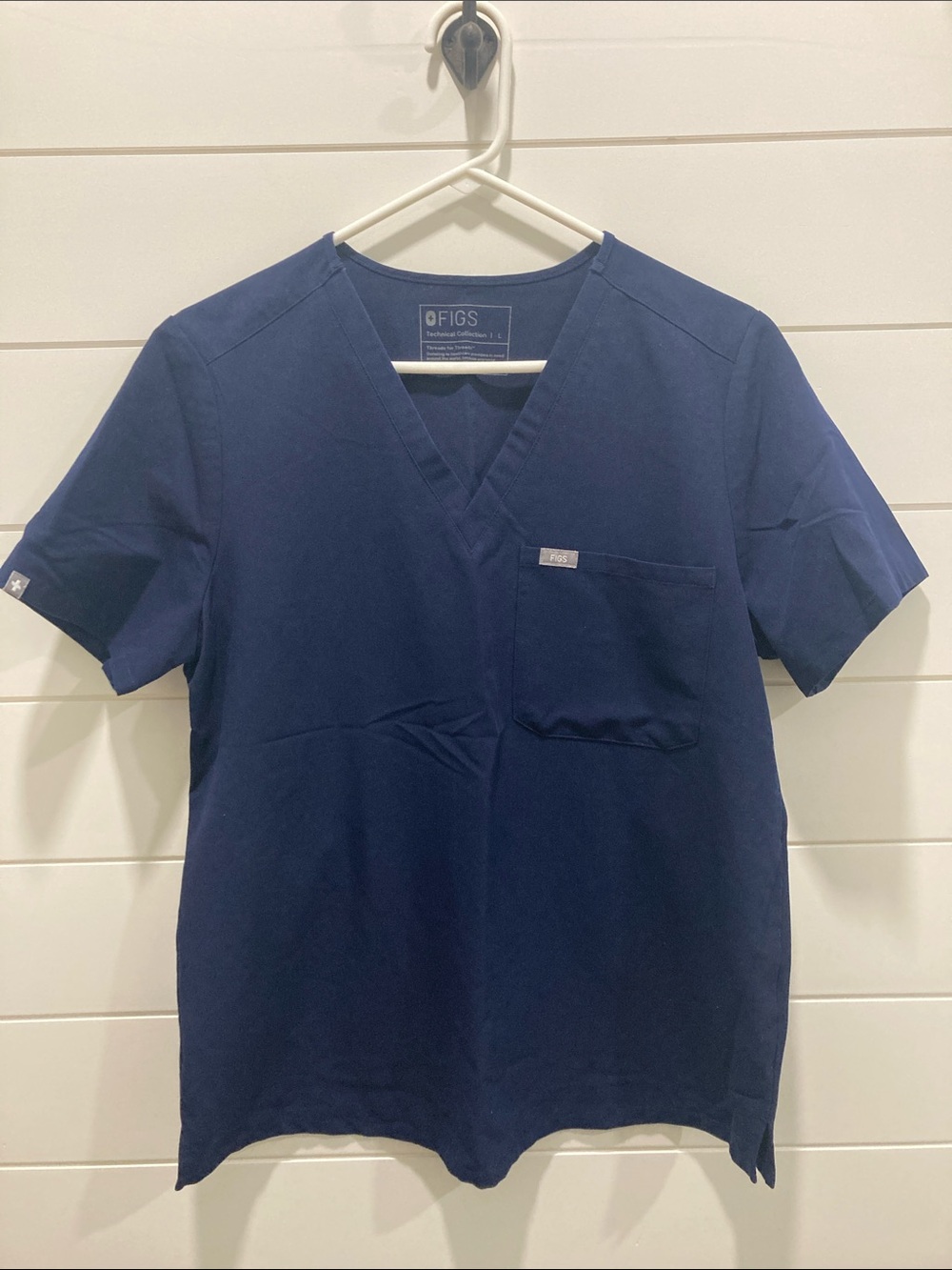 FIGS Catarina Navy V-Neck One Pocket Medical Scrub Top-Sz L-EUC-Medical Apparel